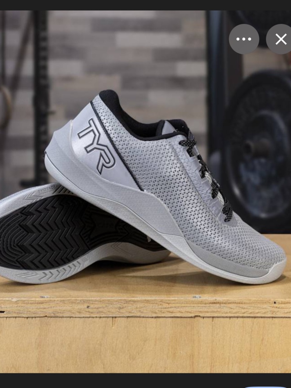 TYR CXT 2 TRAINER. SZ 8.5W